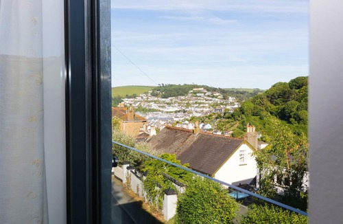 Dartmouth Apartment | THE HARBOUR HEIGHTS, family friendly, with a garden in Dartmouth