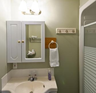 Queens Square Bed & Breakfast | The Harbour House