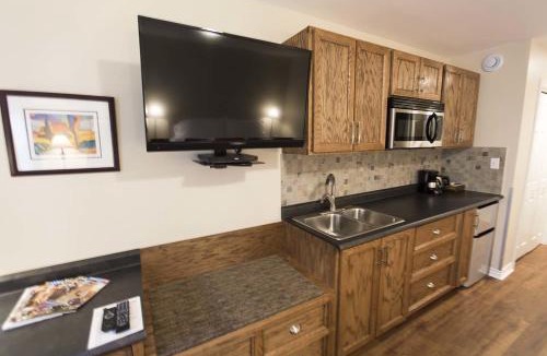 Queens Square Bed & Breakfast | The Harbour House