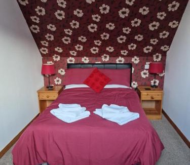 Burghead Hotel | The harbour inn