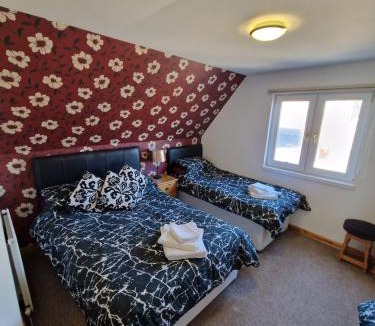 Burghead Hotel | The harbour inn