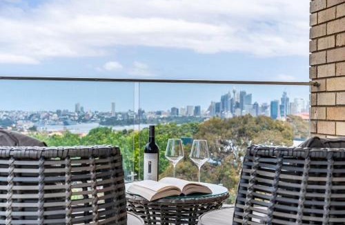 Cremorne Apartment | The Harbour View - Spacious Cremorne Convenience
