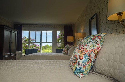 Smiths Cove Bed & Breakfast | The Harbourview Inn