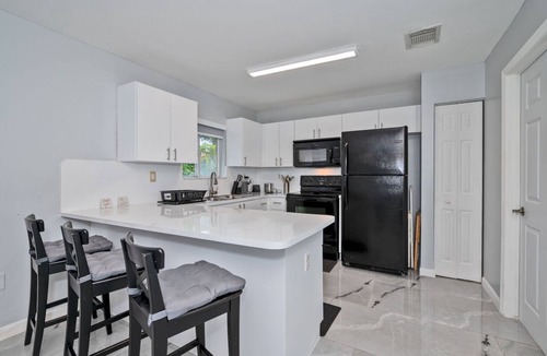 Miami Gardens House | The Hard Rock Hidden Gem!