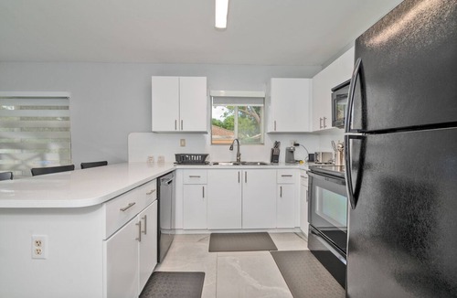 Miami Gardens House | The Hard Rock Hidden Gem!