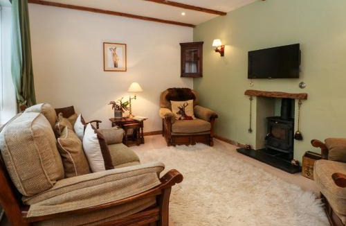 Macclesfield House | The Hare Burrows