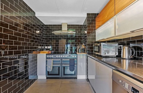 Wethersfield Apartment | The Hare's Field, Wethersfield