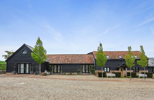 Wethersfield Apartment | The Hare's Field, Wethersfield