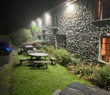 Old Radnor Hotel | The Harp Inn