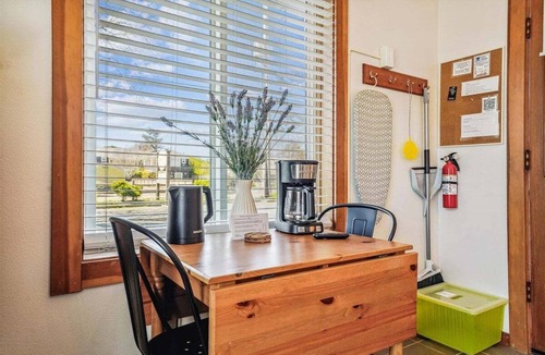 Cannon Beach House | The Harrison Inn * Studio - New Listing!