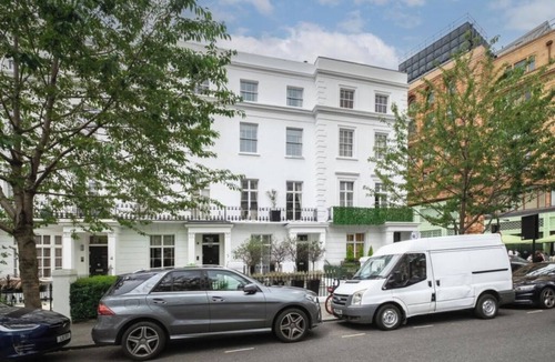 Brompton & Hans Town House | The Harrod's Next Door House