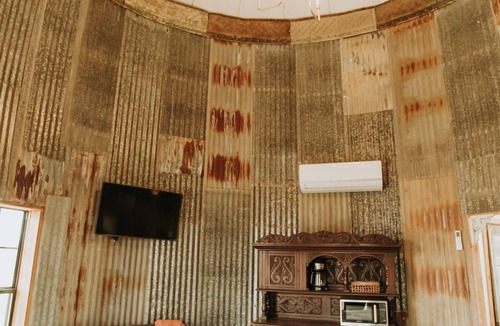 Lubbock Cottage | The Hattie J - Standard One Room Silo