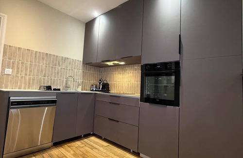 Gueret Apartment | The Haussman Suite