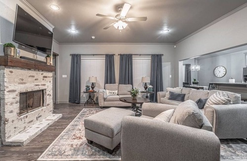 North by Northwest House | The Haven - 3BR/2BA - Clean & Safe New Home
