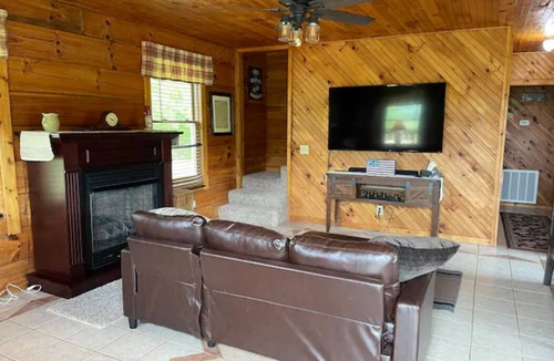 Rogersville Cabin | The Haven at Beech Creek - A