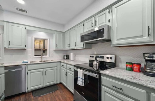 Fort Smith House | The Haven-Cute 3BR in Town