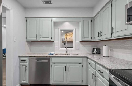 Fort Smith House | The Haven-Cute 3BR in Town