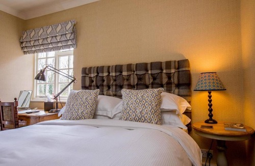 Amport Hotel | The Hawk Inn