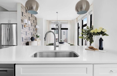 Edgehill House | The Hawkins House – Rooftop Near Gulch