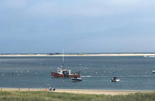 Chatham Hotel | The Hawthorne