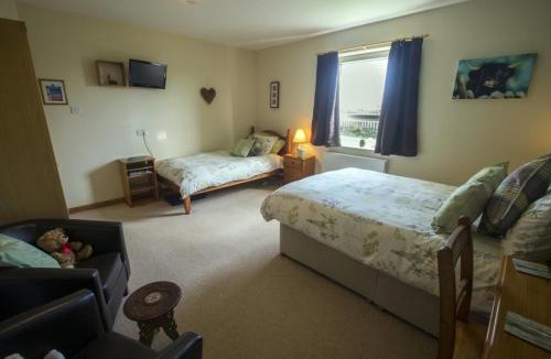 Mey Bed & Breakfast | The Hawthorns B & B