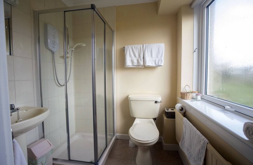 Mey Bed & Breakfast | The Hawthorns Bed & Breakfast