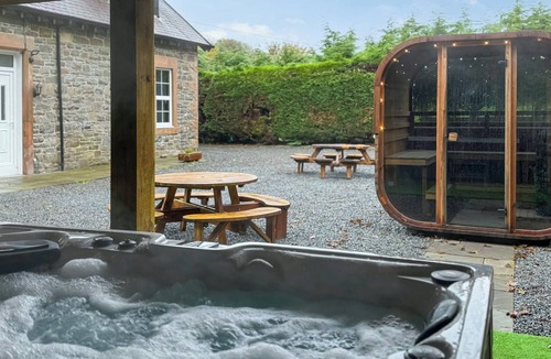 Dunragit Cottage | The Hawthorns - UK45616