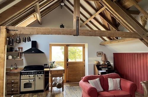 Boldre Apartment | The Hay Loft at Warborne Farm
