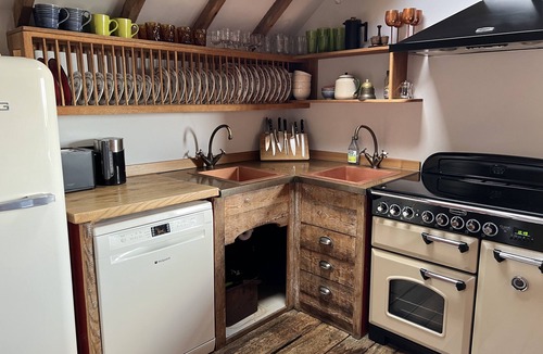 Boldre Apartment | The Hay Loft at Warborne Farm