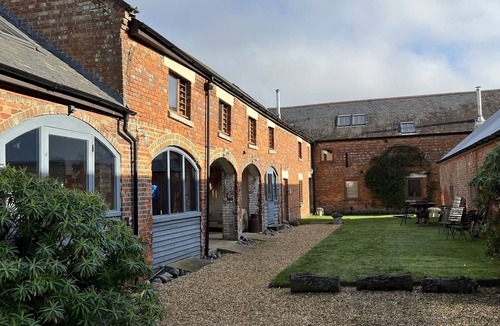 Boldre Apartment | The Hay Loft at Warborne Farm