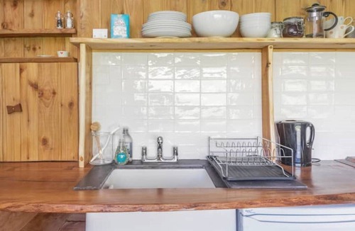 Bath Cabin | The Hay Trailer