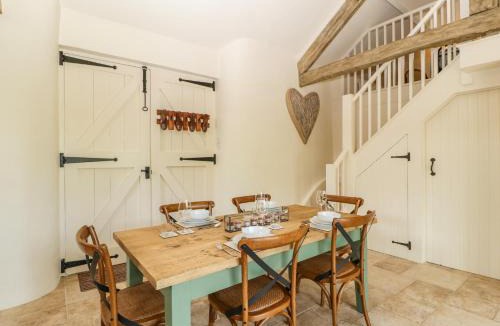 Honiton House | The Hayloft