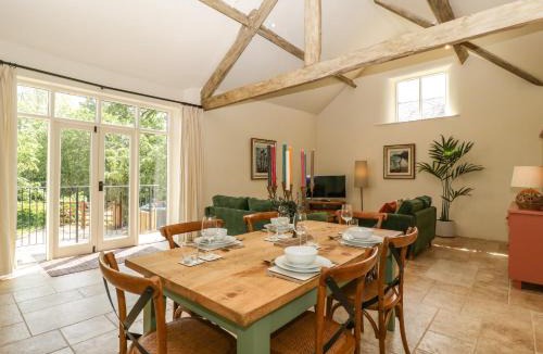 Honiton House | The Hayloft