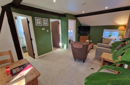 Ivinghoe House | The Hayloft