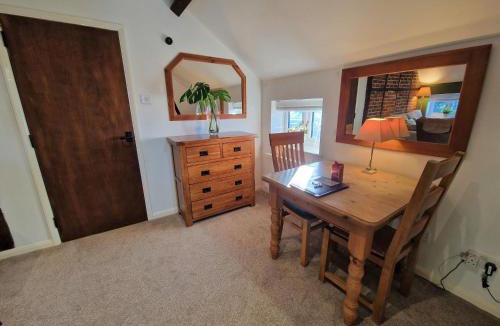 Ivinghoe House | The Hayloft