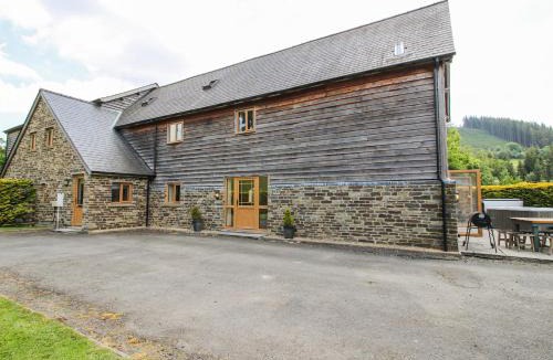 Tirabad House | The Hayloft