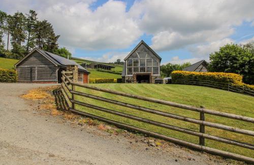 Tirabad House | The Hayloft