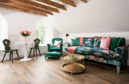 Peebles House | The Hayloft, Kailzie