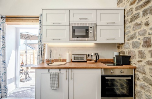 Llanvair Kilgeddin Cottage | The Hayloft - UK40092