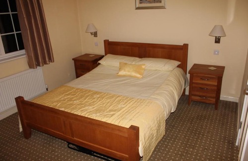 Wadeford Bed & Breakfast | The Haymaker Inn