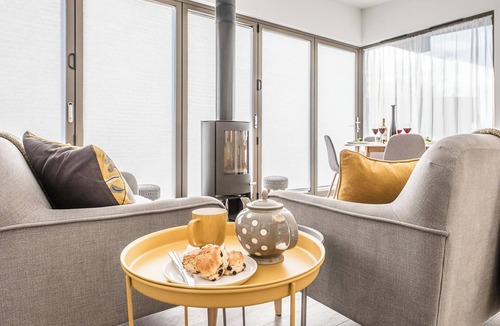 Colchester Apartment | The Haywain, Flatford