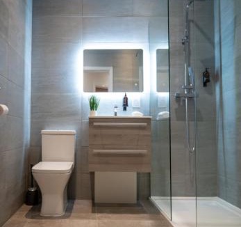 Paisley Apartment | The Hazlitt Apartments