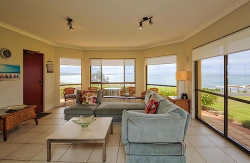 Woolgoolga Apartment | The Headland