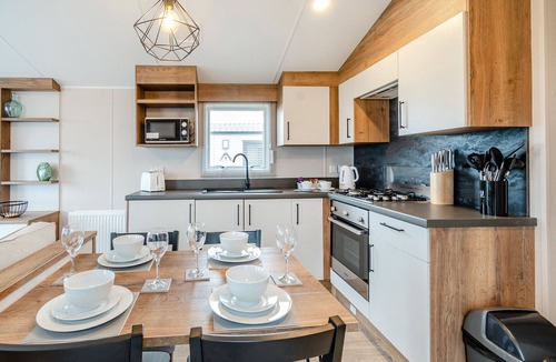 Hornsea House | The Headland (Pet Friendly)