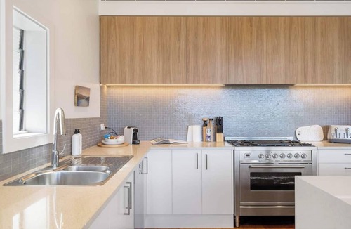 Queenscliff House | 'The Headland' - Premier Queenscliff Abode, Steps from Queenscliff Beach & Freshwater Beach.