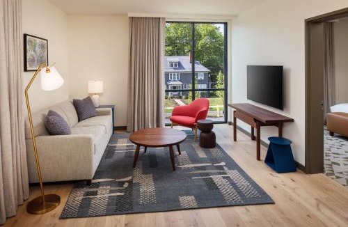 Poughkeepsie Hotel | The Heartwood