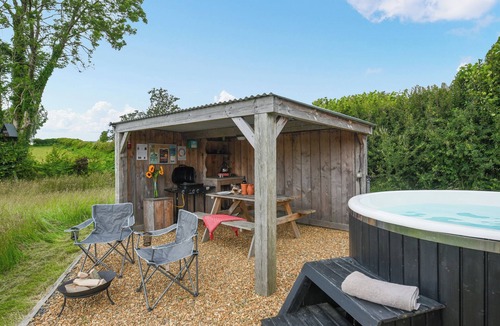 Llanfair Caereinion Cottage | The Hedgehog Pod - UK50067