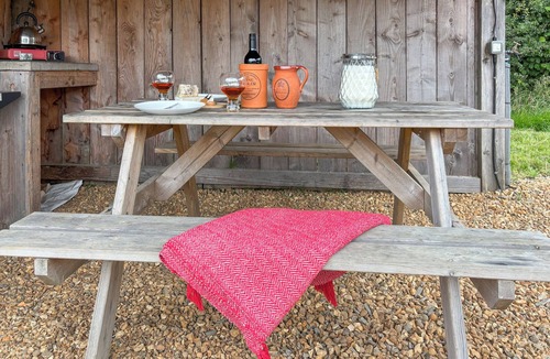 Llanfair Caereinion Cottage | The Hedgehog Pod - UK50067