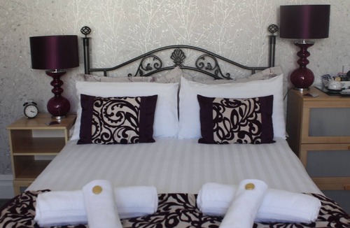 Southport Bed & Breakfast | The Heidi Bed & Breakfast