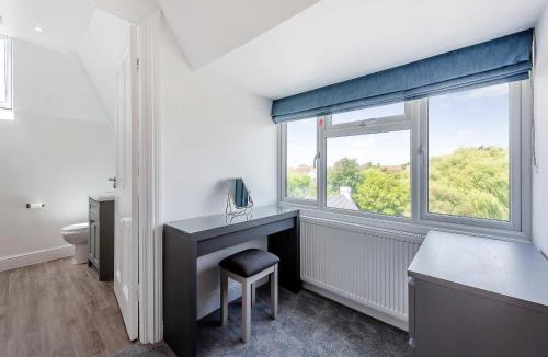 Littlehampton House | The Heights